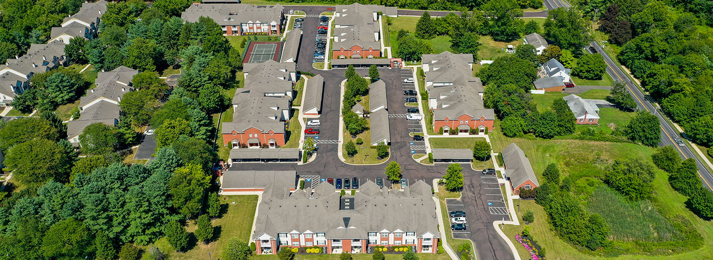 Aerial view of Lakeview Park complex